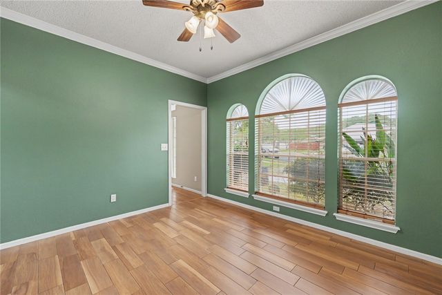7617 Del Rio Dr, Corpus Christi, TX 78413