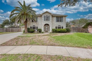 7617 Del Rio Dr, Corpus Christi, TX 78413