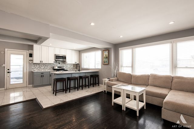 4826 N Prospect Avenue, Norridge, IL 60706