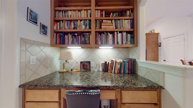 316 Grand Creek Drive, League City, TX 77573