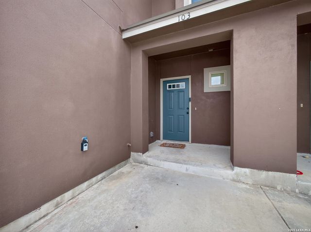 6402 Luglio Ln, San Antonio, TX 78233