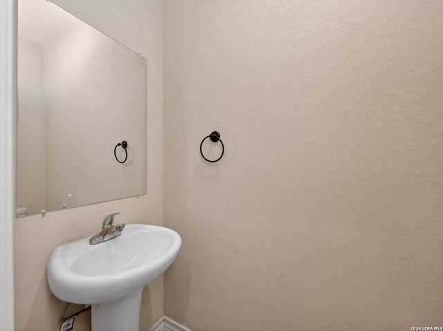 6402 Luglio Ln, San Antonio, TX 78233