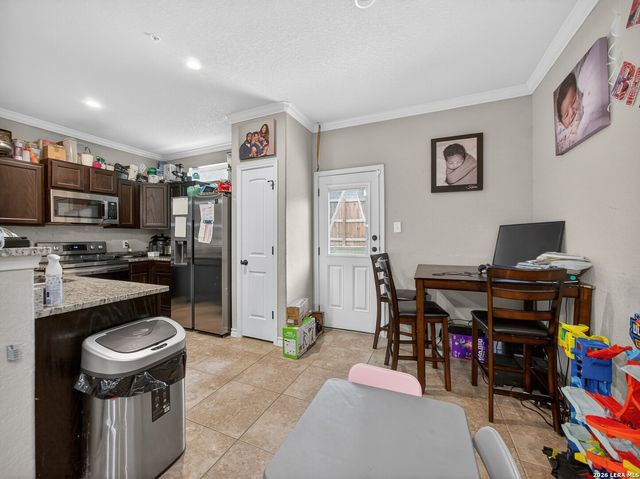 6402 Luglio Ln, San Antonio, TX 78233