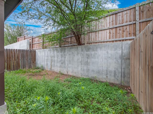 6402 Luglio Ln, San Antonio, TX 78233