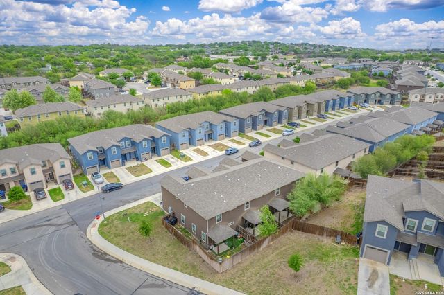 6402 Luglio Ln, San Antonio, TX 78233