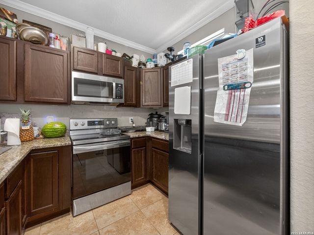 6402 Luglio Ln, San Antonio, TX 78233