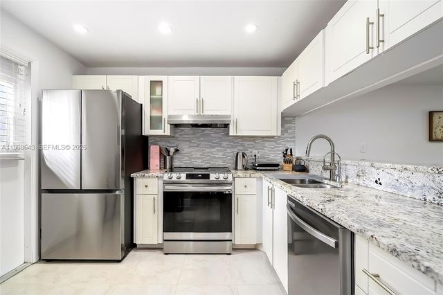 3745 NE 171st St 76, North Miami Beach, FL 33160