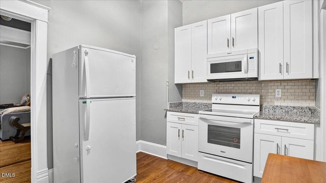 239 W Young Avenue, Henderson, NC 27536