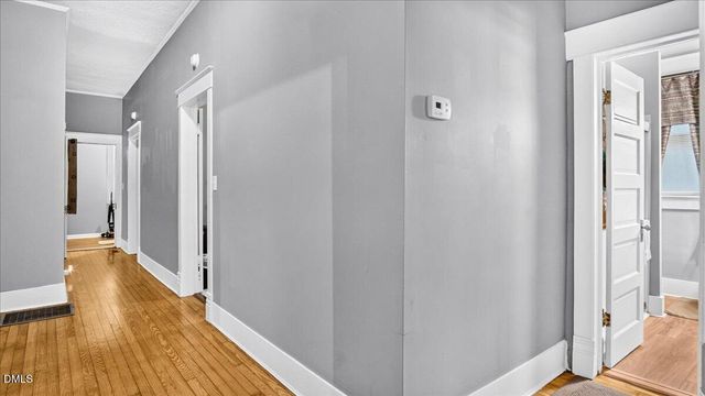 239 W Young Avenue, Henderson, NC 27536