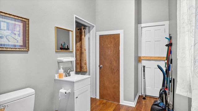 239 W Young Avenue, Henderson, NC 27536