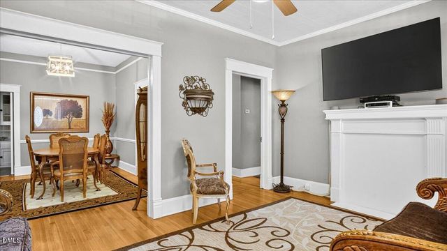 239 W Young Avenue, Henderson, NC 27536