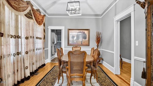 239 W Young Avenue, Henderson, NC 27536