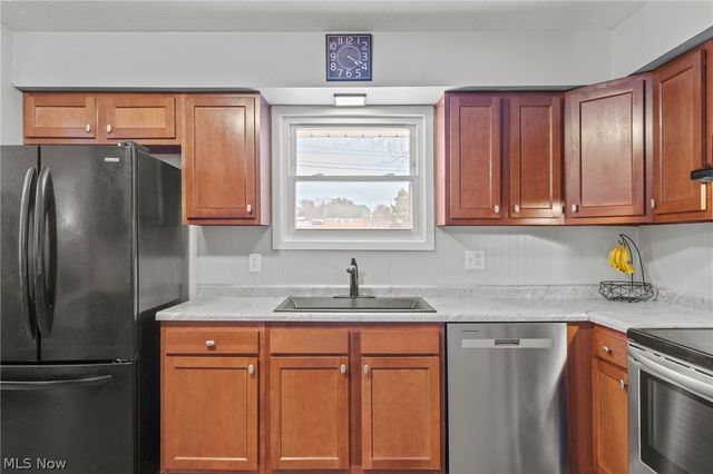 7163 Lee Drive, Parma, OH 44134