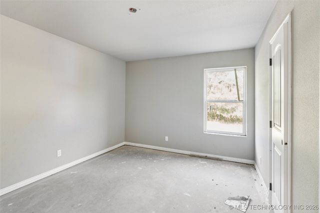 1915 S Lenapah Avenue, Skiatook, OK 74070