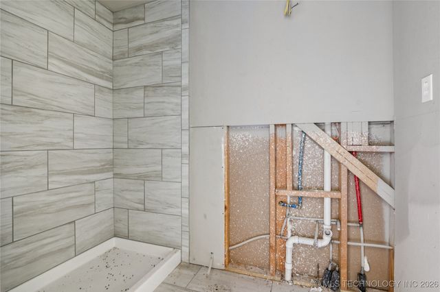 1915 S Lenapah Avenue, Skiatook, OK 74070