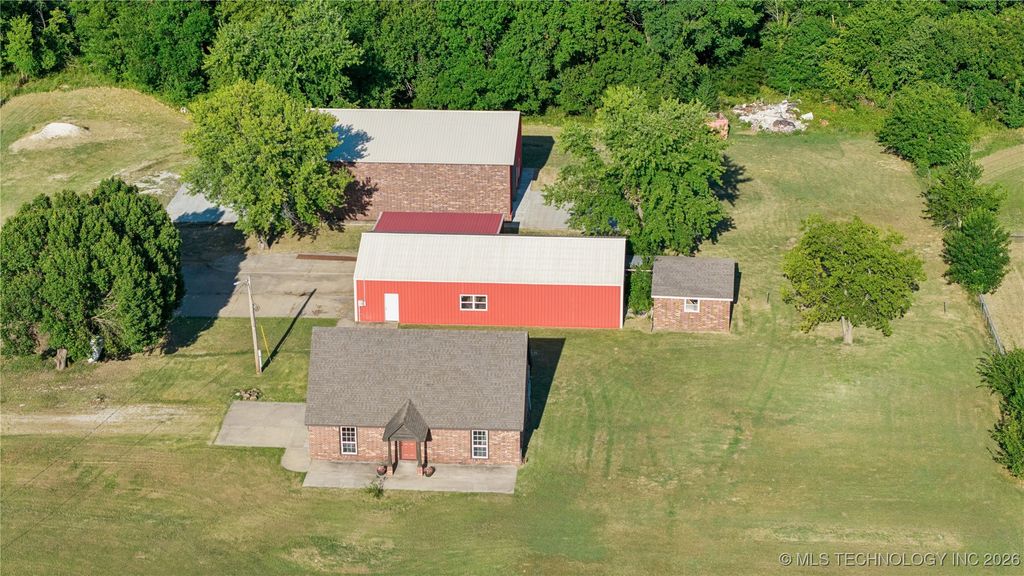 1915 S Lenapah Avenue, Skiatook, OK 74070