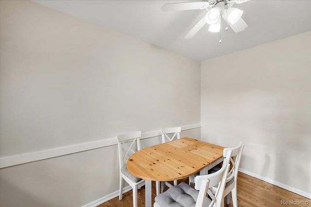 3608 Lake Oakland Shores Drive, Waterford Charter Township, MI 48329