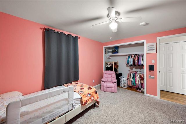 3608 Lake Oakland Shores Drive, Waterford Charter Township, MI 48329