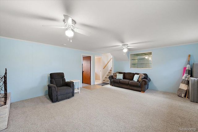 3608 Lake Oakland Shores Drive, Waterford Charter Township, MI 48329