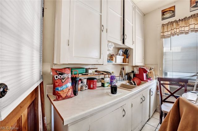 3900 Muriel Avenue, Cleveland, OH 44109