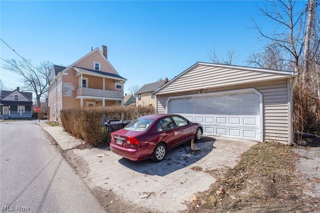 3900 Muriel Avenue, Cleveland, OH 44109