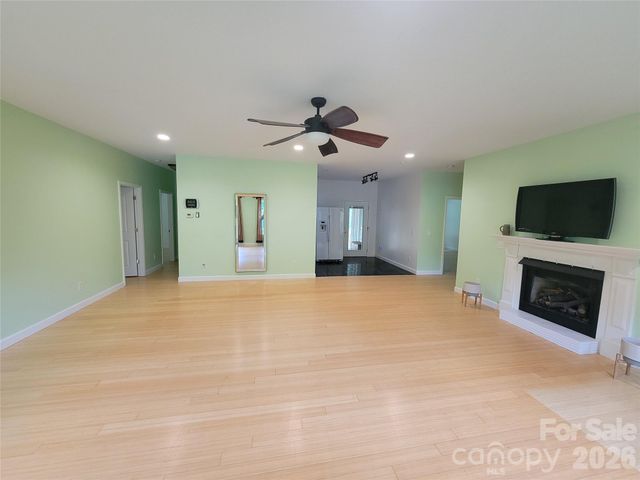169 Roadrunner Drive, Balsam, NC 28707