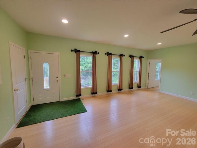 169 Roadrunner Drive, Balsam, NC 28707
