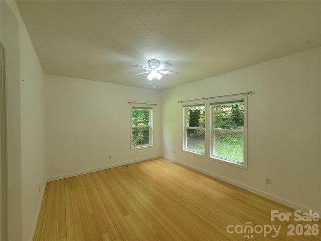 169 Roadrunner Drive, Balsam, NC 28707