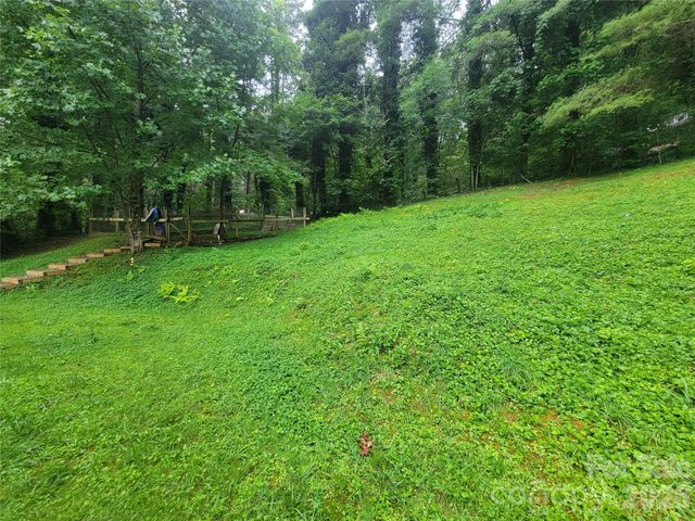 169 Roadrunner Drive, Balsam, NC 28707