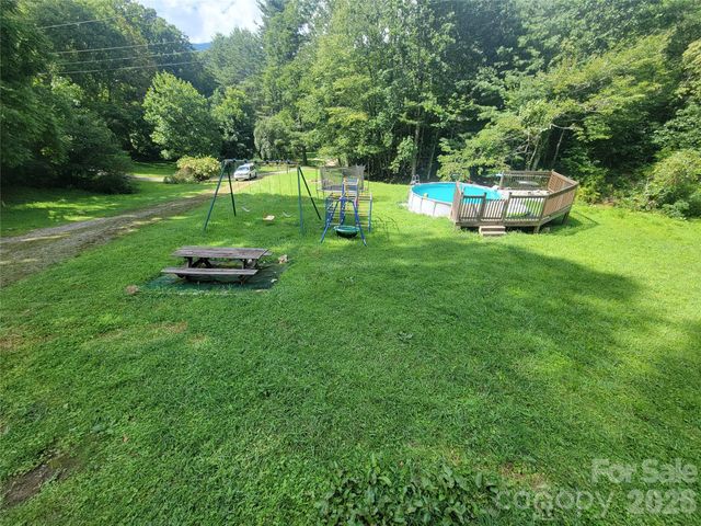 169 Roadrunner Drive, Balsam, NC 28707