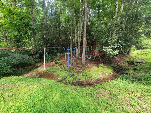 169 Roadrunner Drive, Balsam, NC 28707
