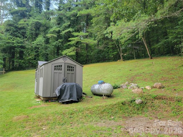 169 Roadrunner Drive, Balsam, NC 28707