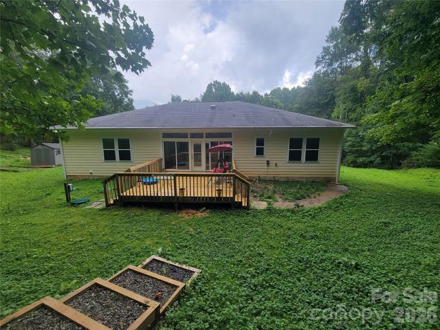 169 Roadrunner Drive, Balsam, NC 28707