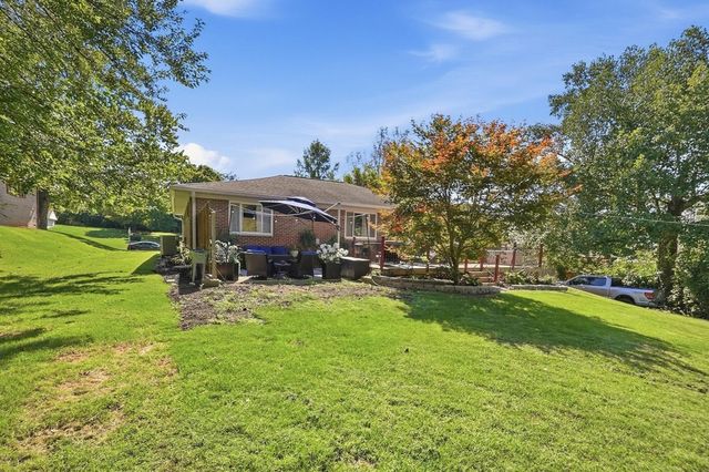 186 Meadow Lane 186 Meadow Lane, Springfield, OH 45505