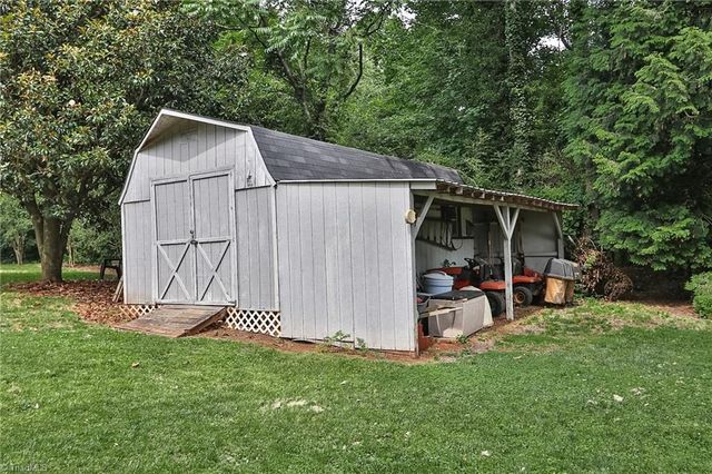 167 Speas Avenue, Boonville, NC 27011