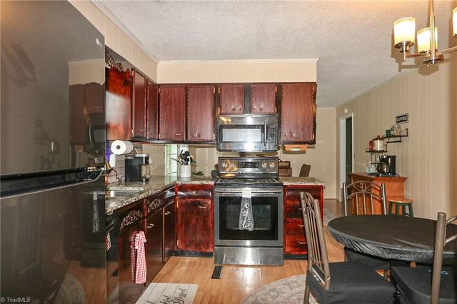 167 Speas Avenue, Boonville, NC 27011