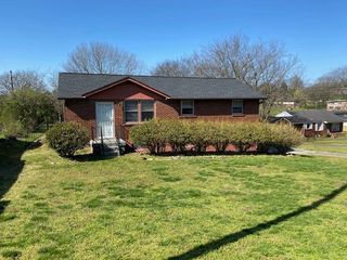 3831 Hydes Ferry Rd B, Nashville, TN 37218