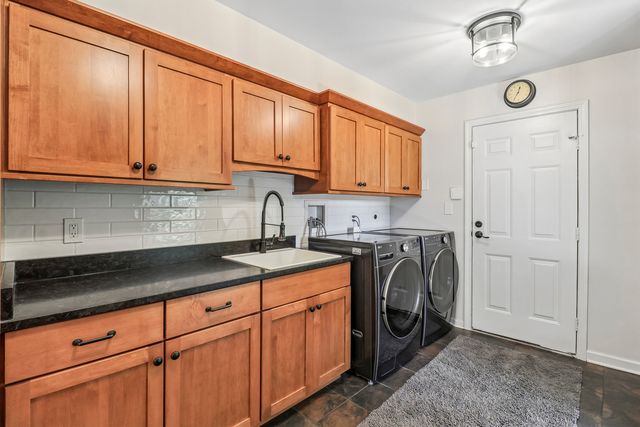 3608 Needle Creek Court, Crystal Lake, IL 60012