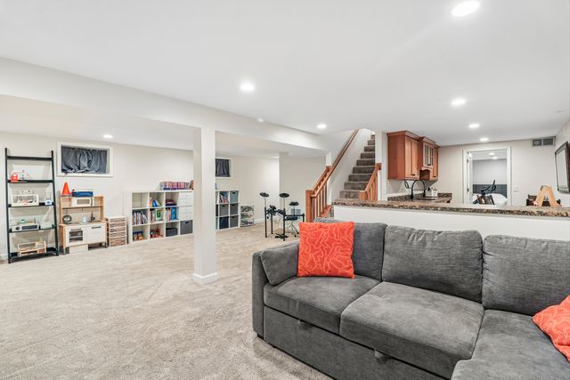 3608 Needle Creek Court, Crystal Lake, IL 60012