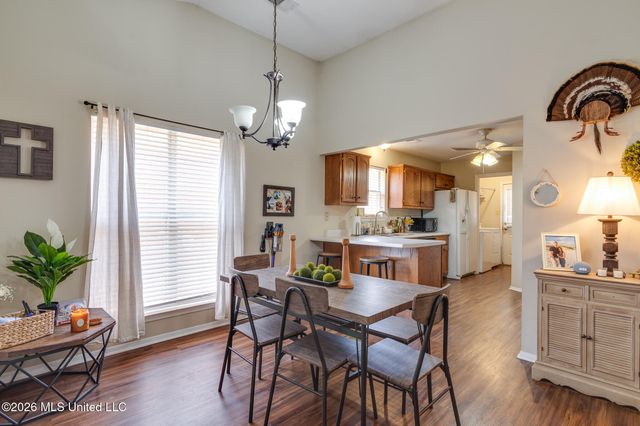 1190 W E Ross Parkway, Southaven, MS 38671