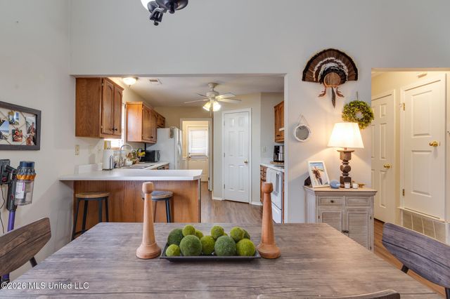 1190 W E Ross Parkway, Southaven, MS 38671