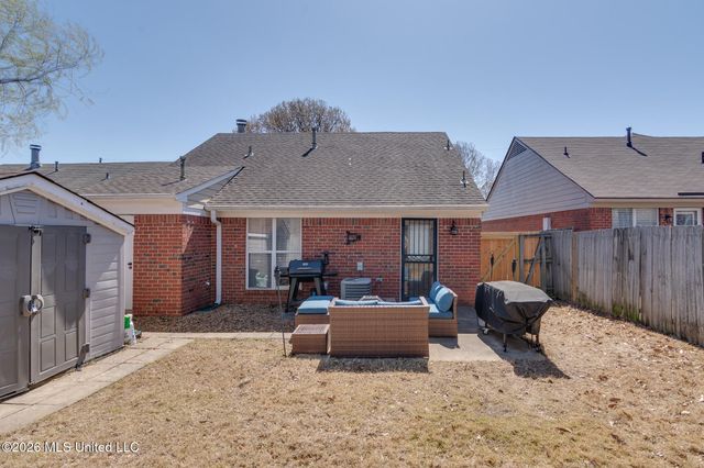 1190 W E Ross Parkway, Southaven, MS 38671