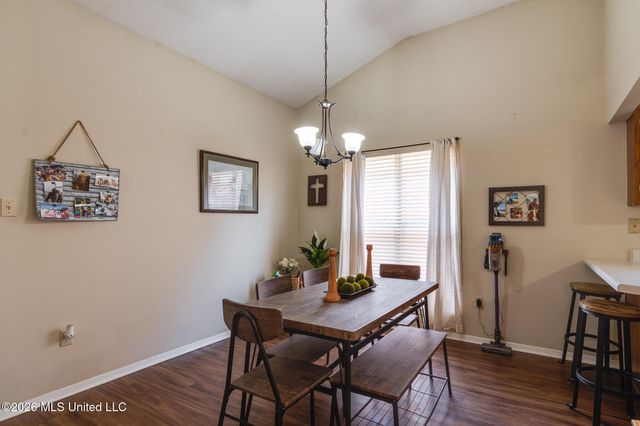 1190 W E Ross Parkway, Southaven, MS 38671