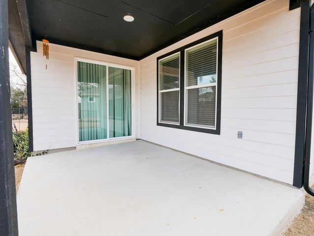 103 Kitty Hawk RD, Georgetown, TX 78633