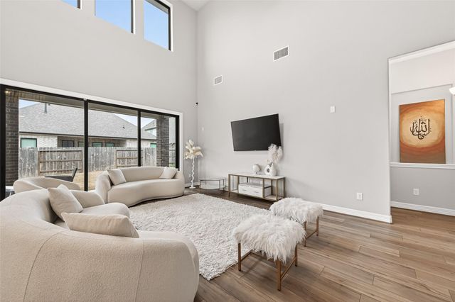 2022 Meteor Falls Drive, Richmond, TX 77469