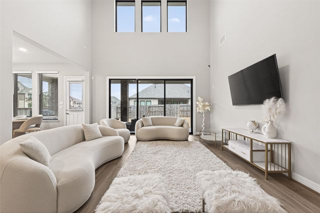 2022 Meteor Falls Drive, Richmond, TX 77469