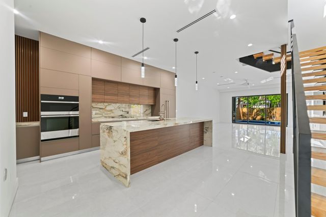 1314 NE 13th Ave, Fort Lauderdale, FL 33304