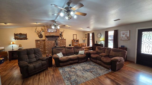655 Charton Road, Morrilton, AR 72110