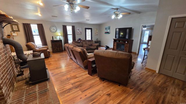 655 Charton Road, Morrilton, AR 72110