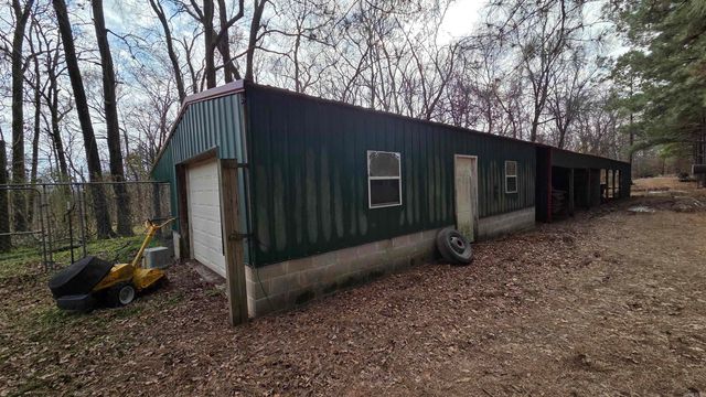 655 Charton Road, Morrilton, AR 72110